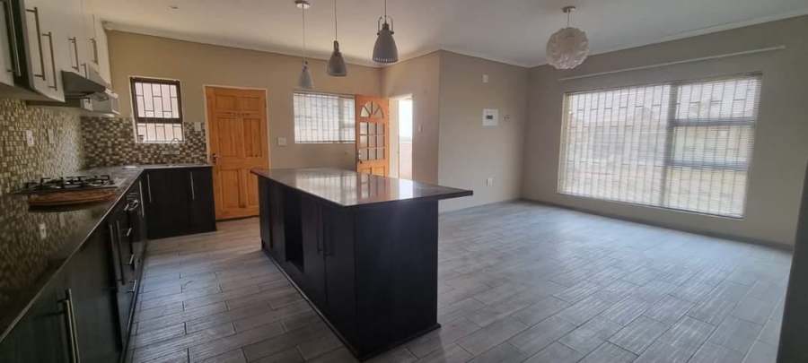 3 Bedroom Property for Sale in Kimdustria Northern Cape